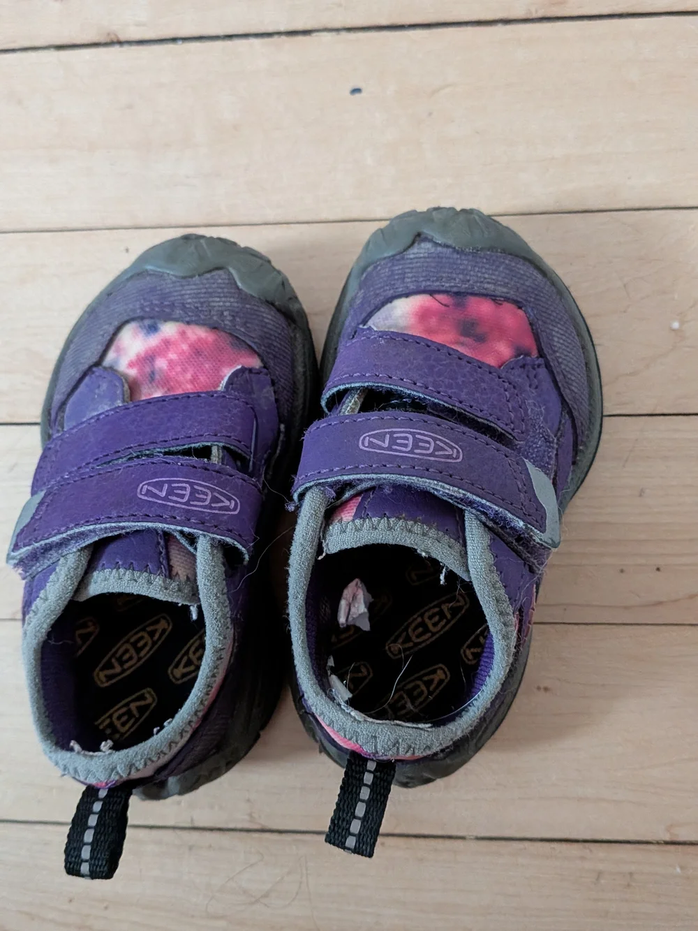 KEEN Kids' Toddler Baby Purple and Pink Shoes Size 4